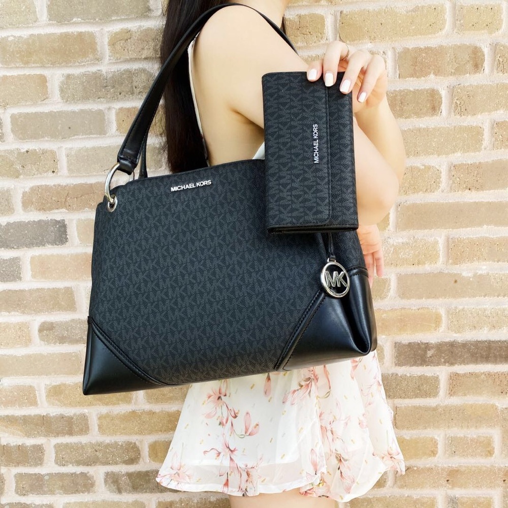 BUNDLE💕NWT Michael Kors Tote & Wallet - Picture 3 of 3